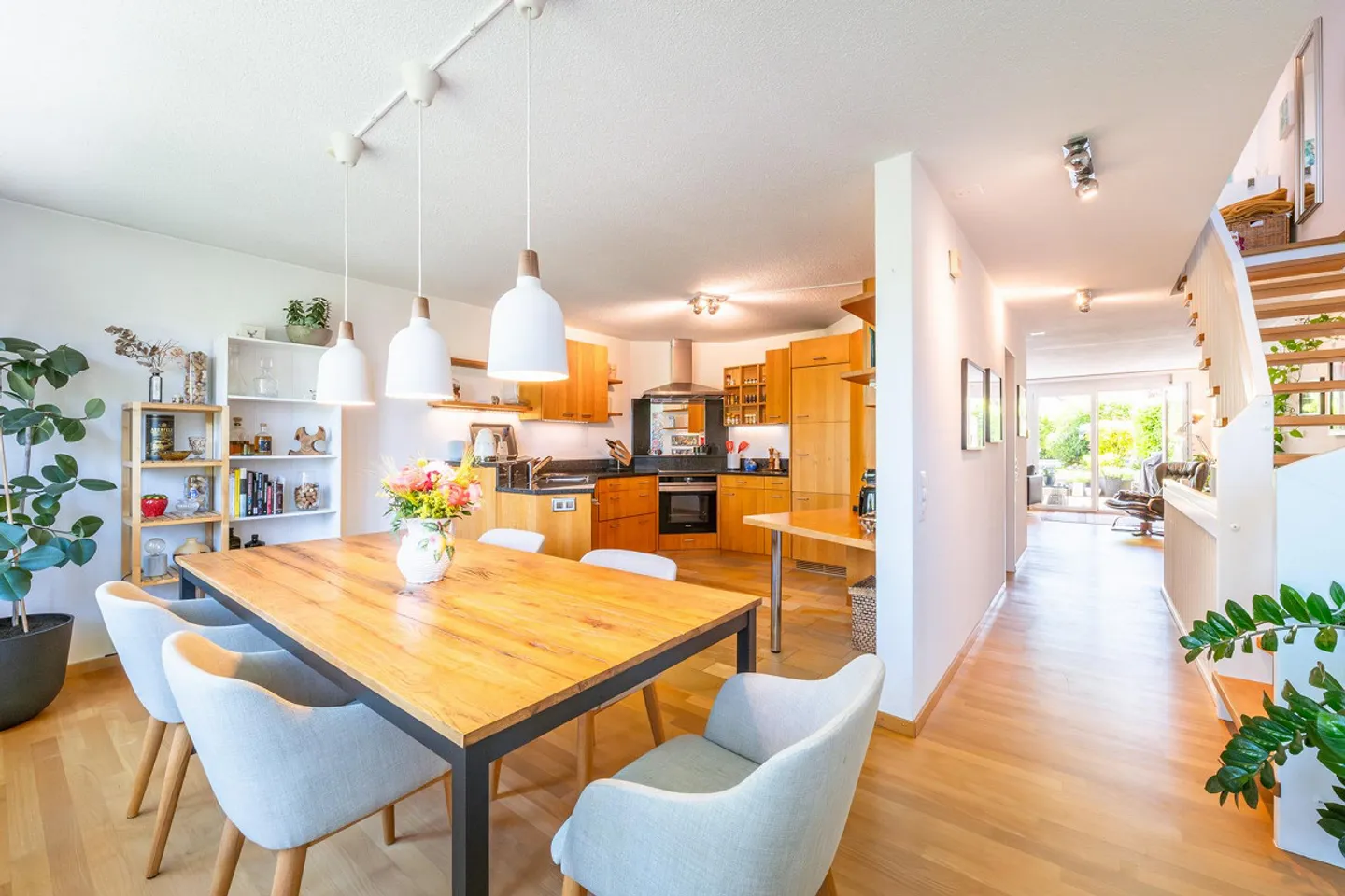 Reihenmittelhaus 5.5 Zimmer - Foto 4 von 12