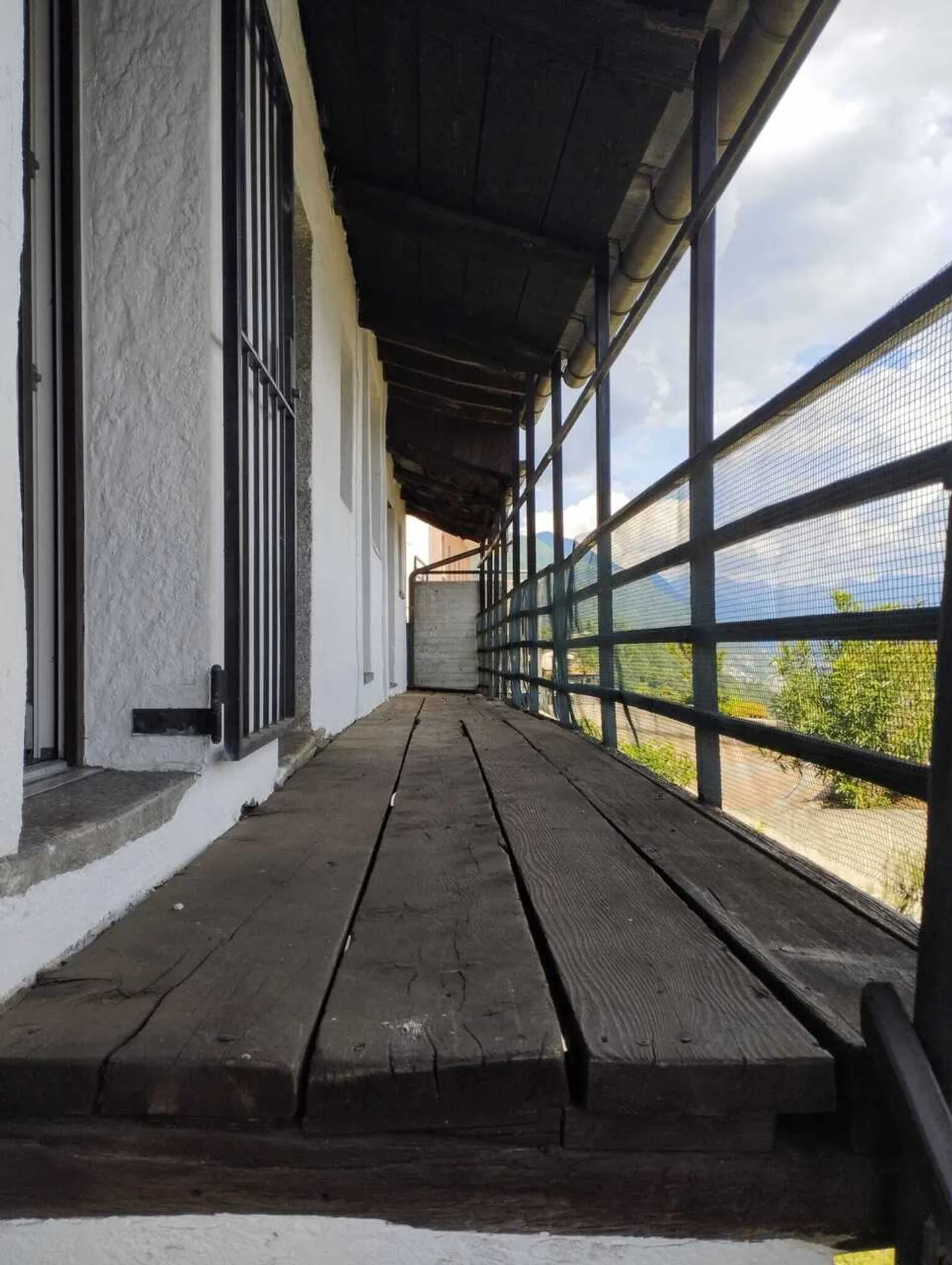 BRIONE SOPRA MINUSIO - Typical Ticinese House with stunning lake view - Photo 21 of 31