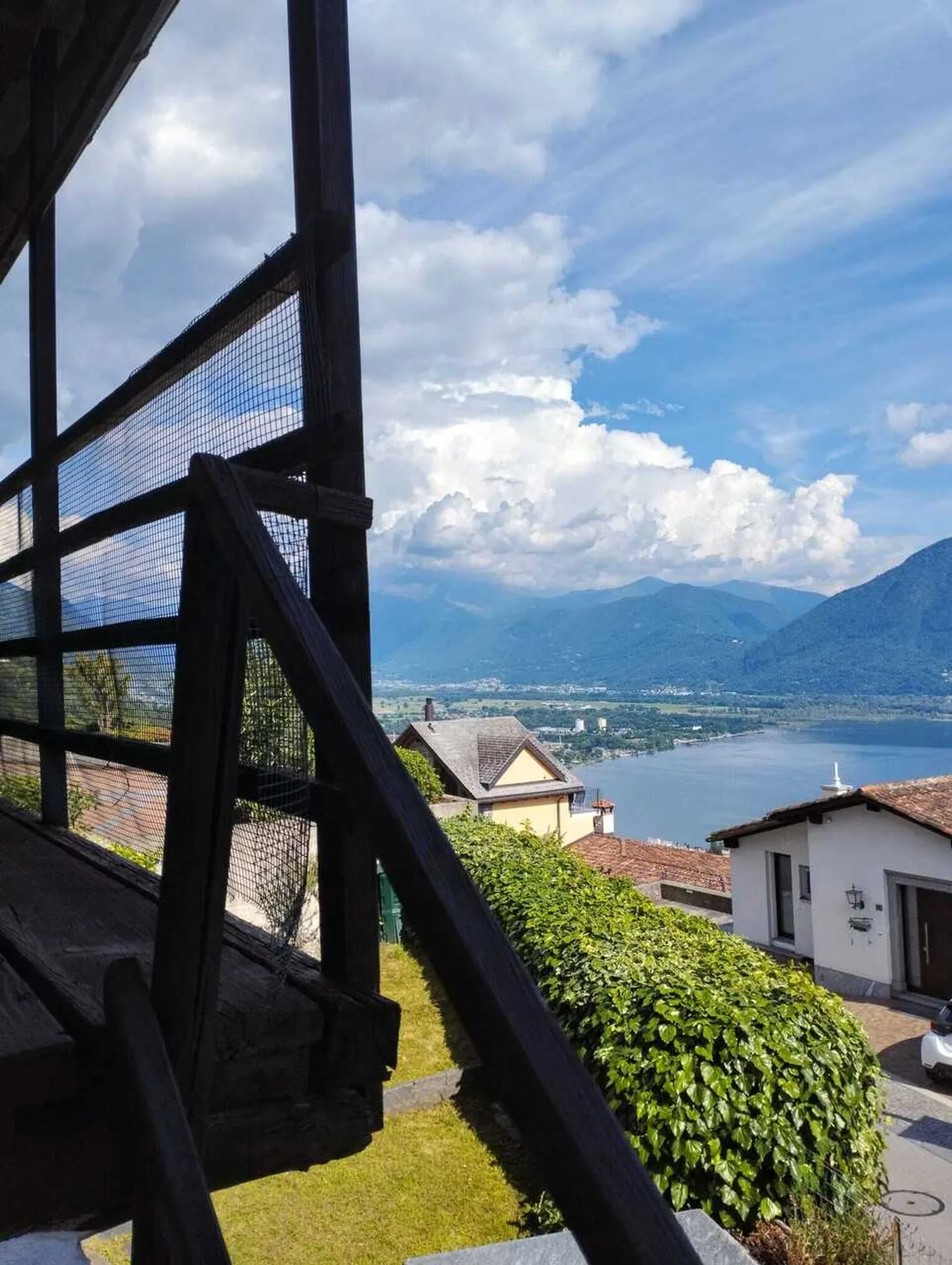 BRIONE SOPRA MINUSIO - Typical Ticinese House with stunning lake view - Photo 22 of 31