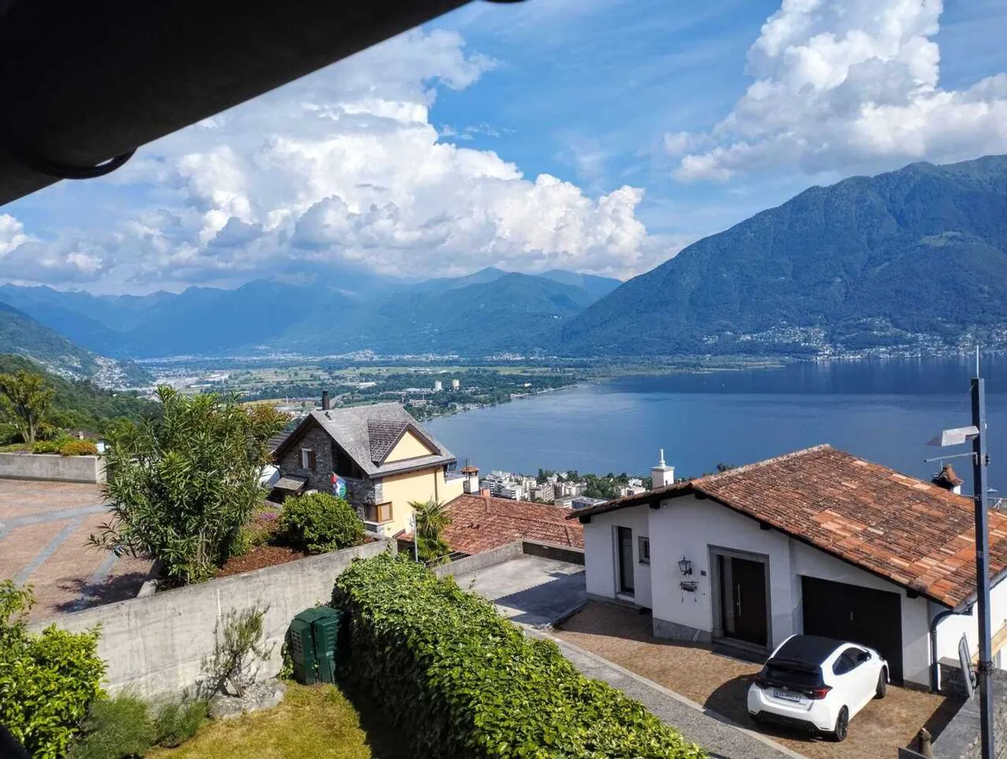 BRIONE SOPRA MINUSIO - Typical Ticinese House with stunning lake view - Photo 23 of 31