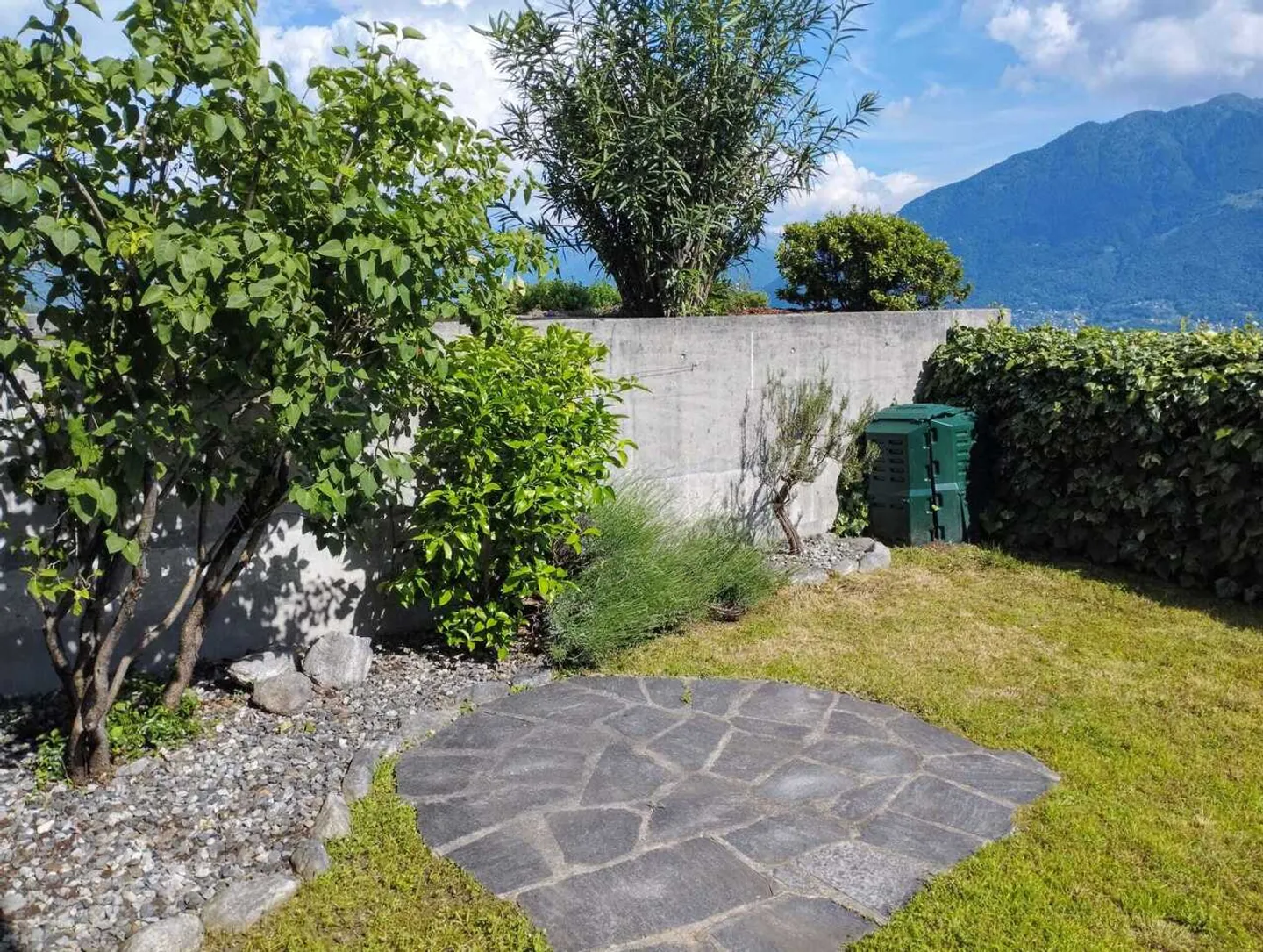 BRIONE SOPRA MINUSIO - Typical Ticinese House with stunning lake view - Photo 8 of 31