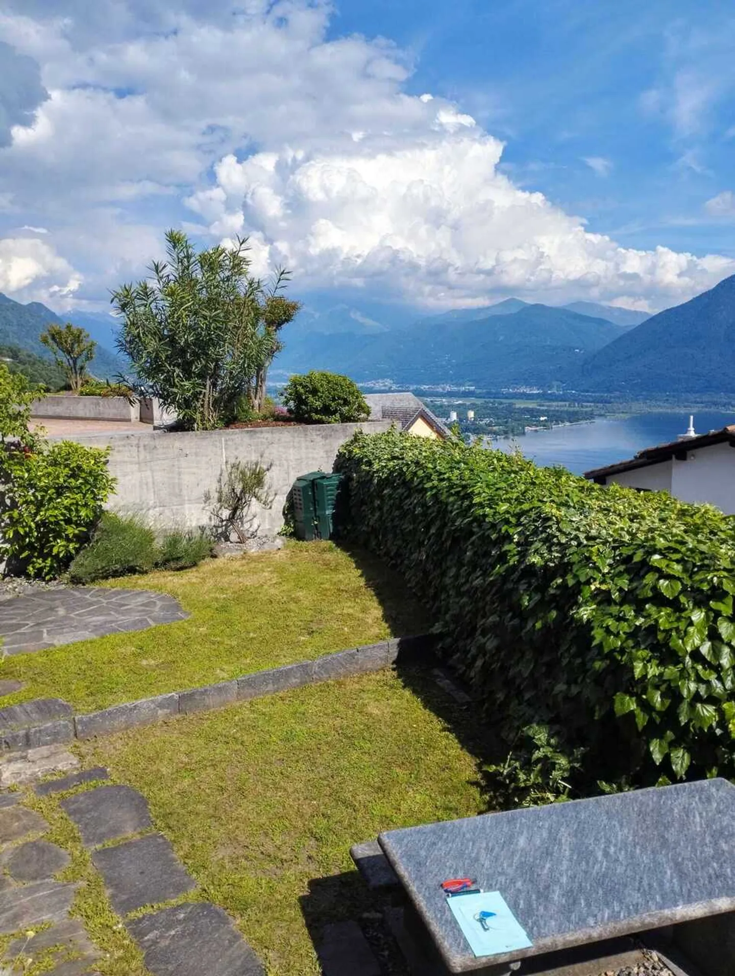 BRIONE SOPRA MINUSIO - Typical Ticinese House with stunning lake view - Photo 9 of 31