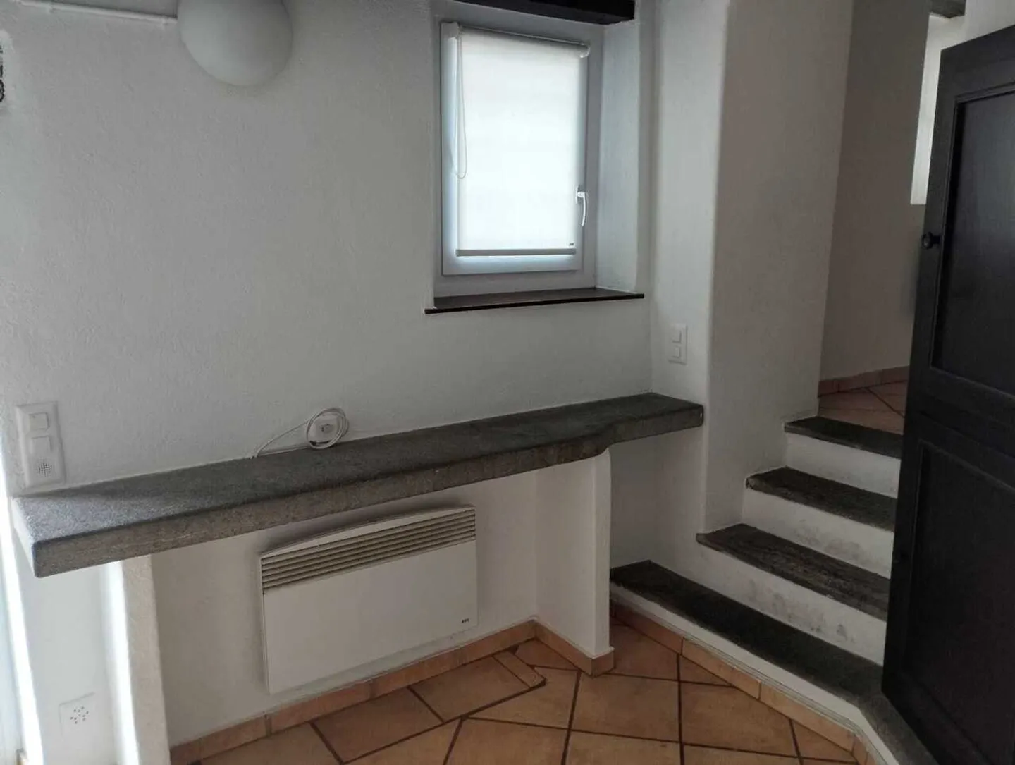 BRIONE SOPRA MINUSIO - Typical Ticinese House with stunning lake view - Photo 13 of 31