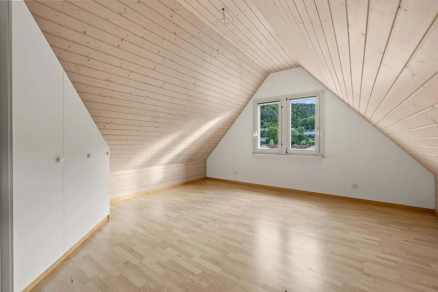 Casa bifamiliare con appartamento - Foto 11 di 16