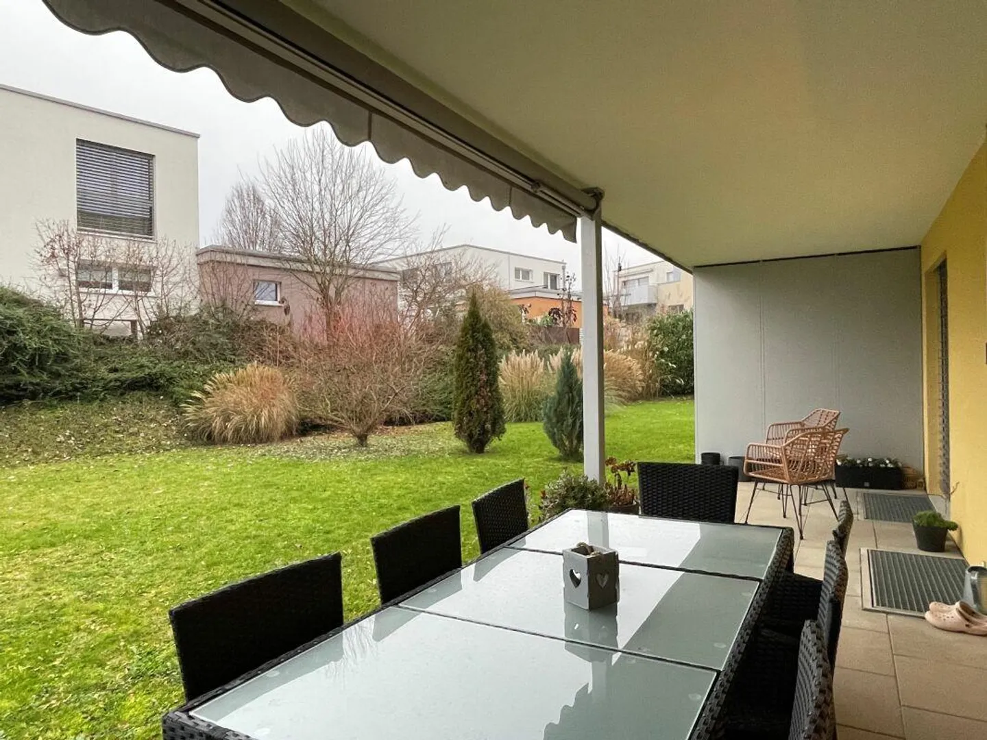 Appartement de jardin 2,5 pièces élégant - Photo 3 sur 12