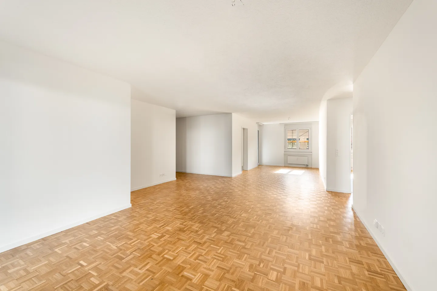 Modernes 5.5-Zimmer-Apartment - Foto 6 von 12