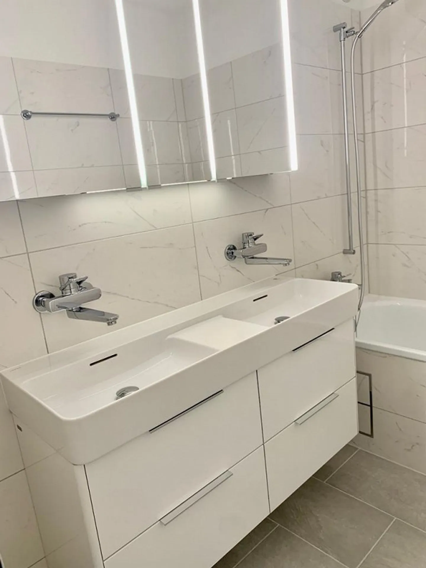 3.5 Zimmer-Wohnung - Foto 1 von 9