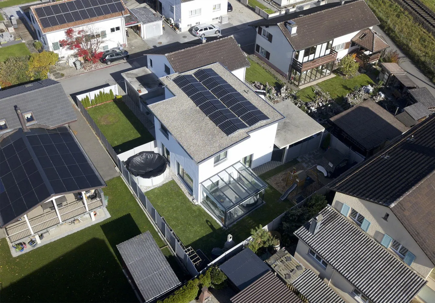 Single-family house in a quiet location - Photo 1 of 12