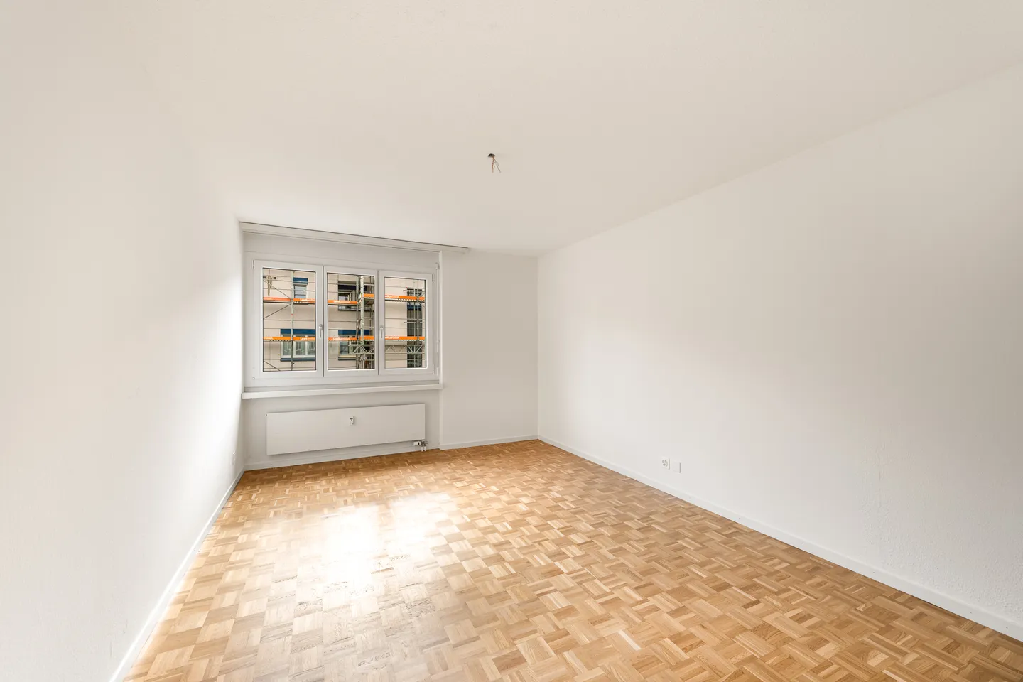 Modernes 5.5-Zimmer-Apartment - Foto 11 von 12