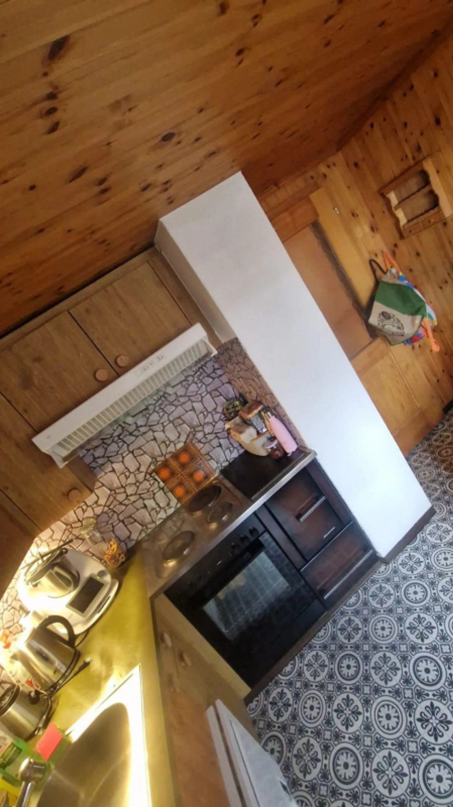 Accogliente casa unifamiliare in posizione tranquilla e soleggiata - Foto 3 di 10