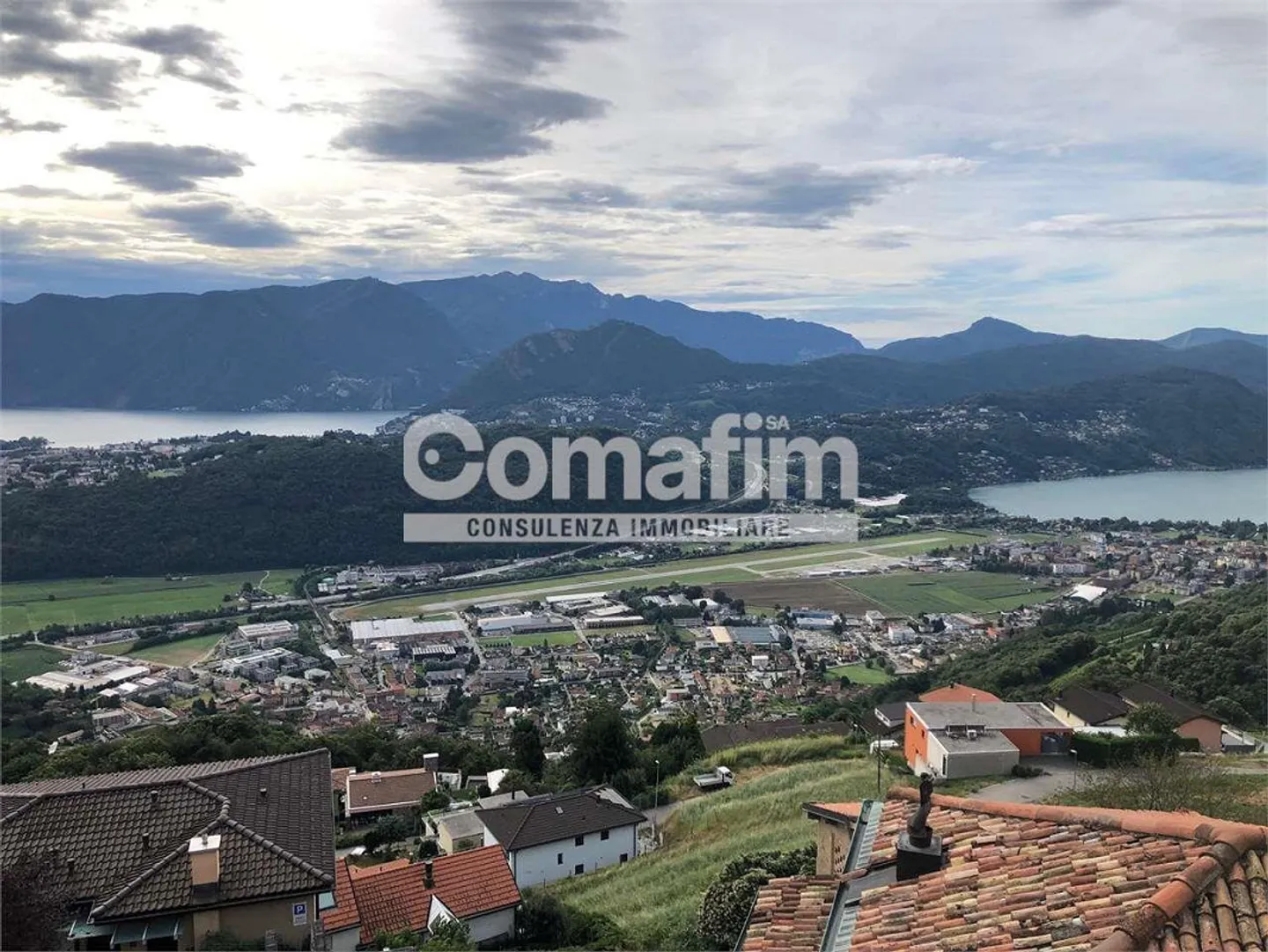 Einfamilienhaus mit Schwimmbad - Foto 4 von 11
