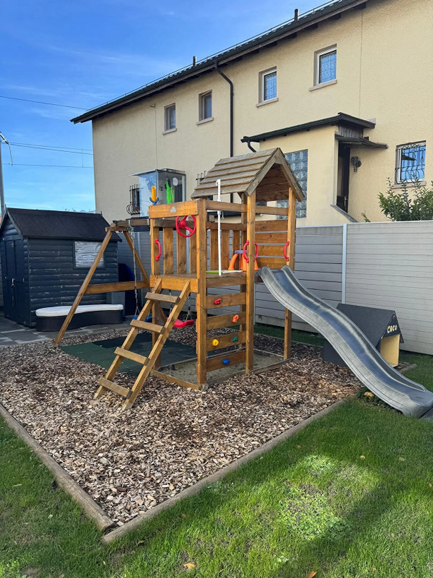 Single-family house in a quiet location - Photo 12 of 12