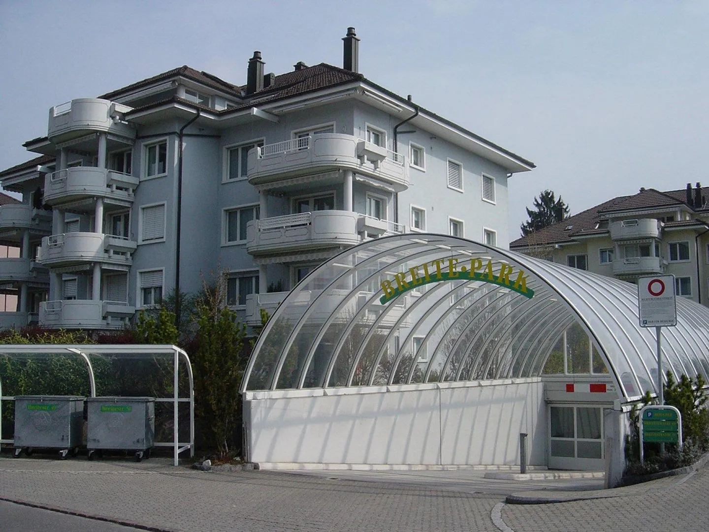 KOPIE - Sonnige 2.5-Zimmer-Wohnung mit Balkon in Reinach - Foto 1 von 13