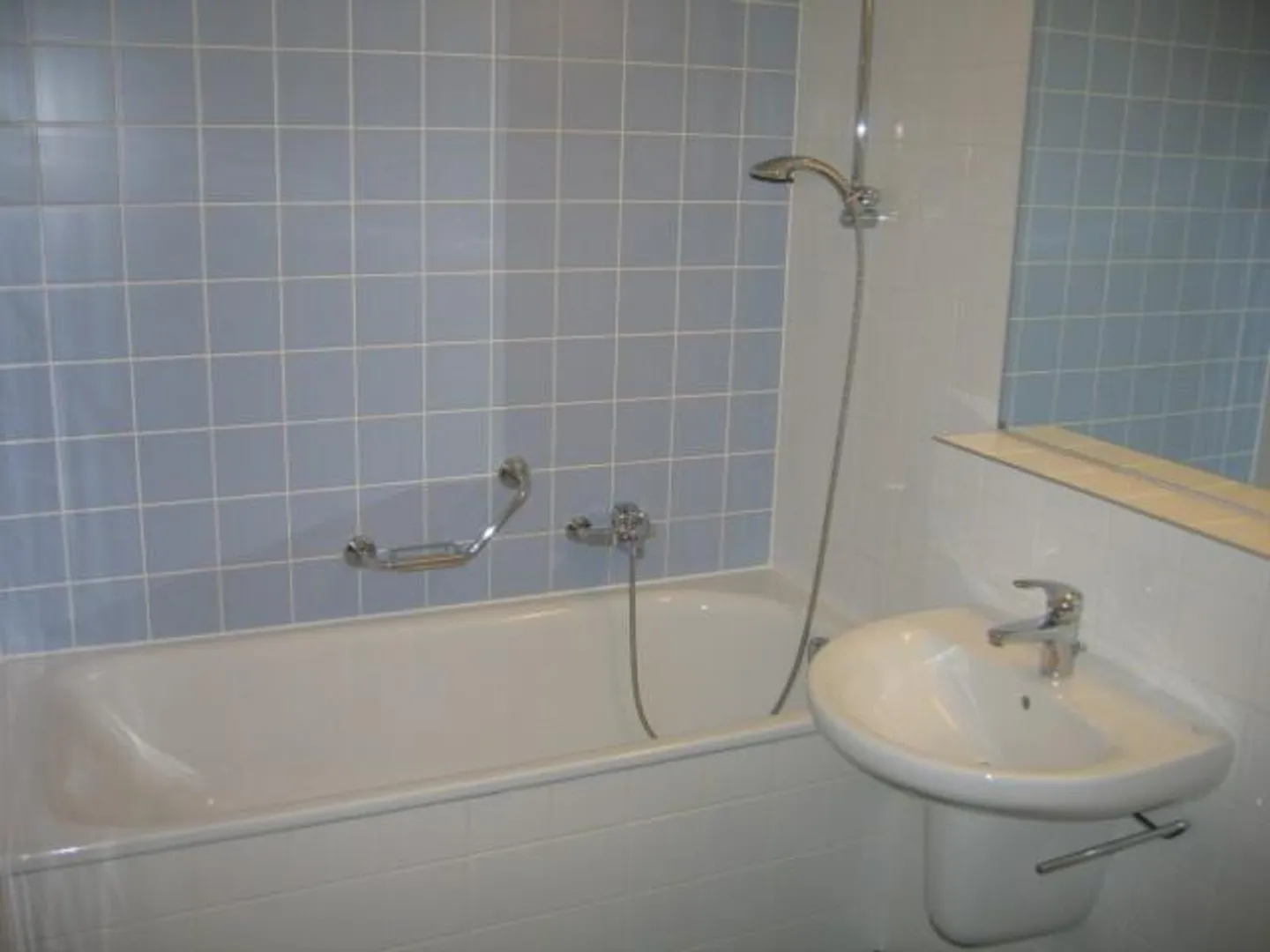 Ampio appartamento di 2,5 stanze a Zurigo-Seebach - Foto 4 di 7