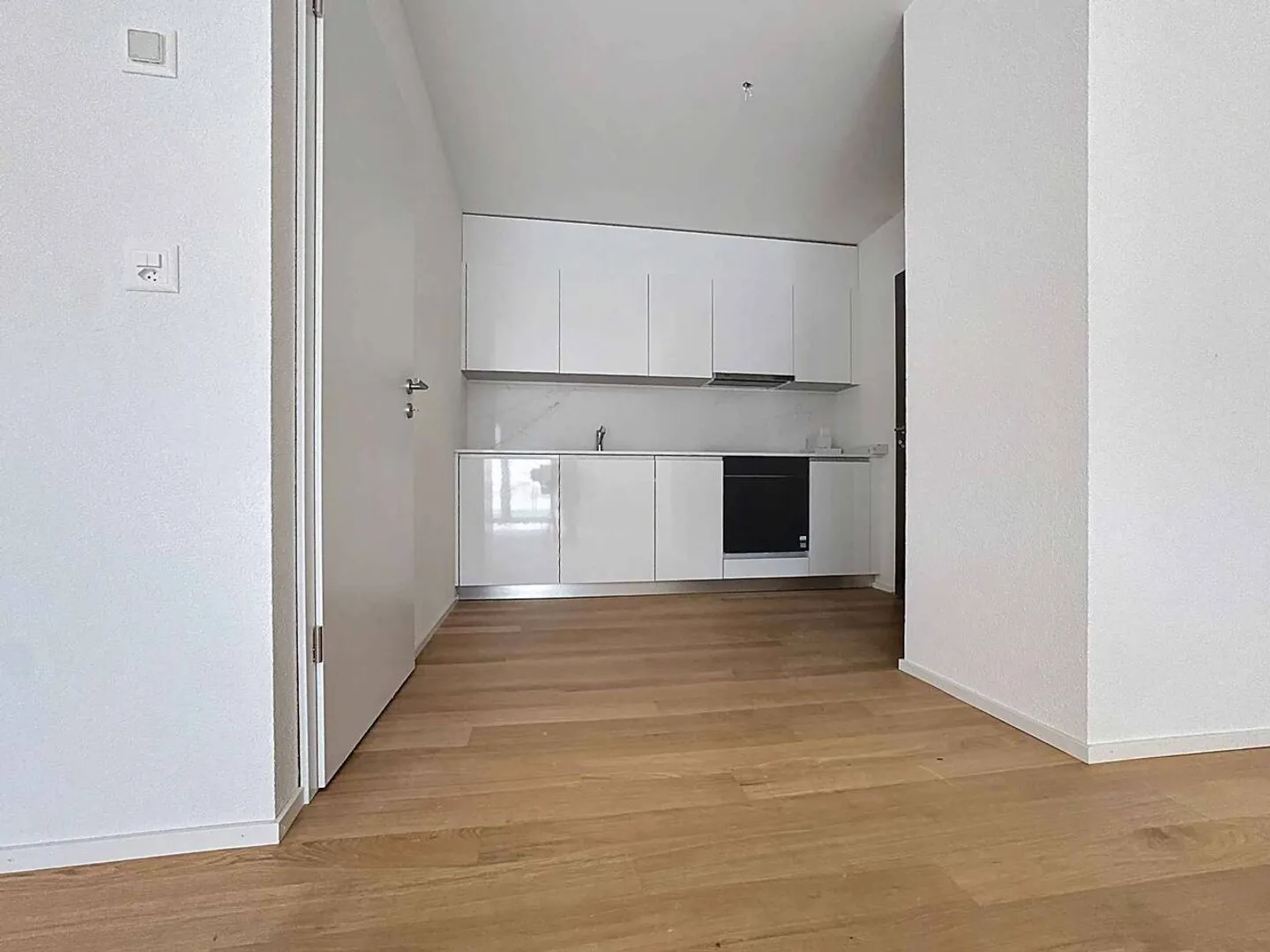 Neues Studio mit überdachter Terrasse und Garten - Foto 5 von 12