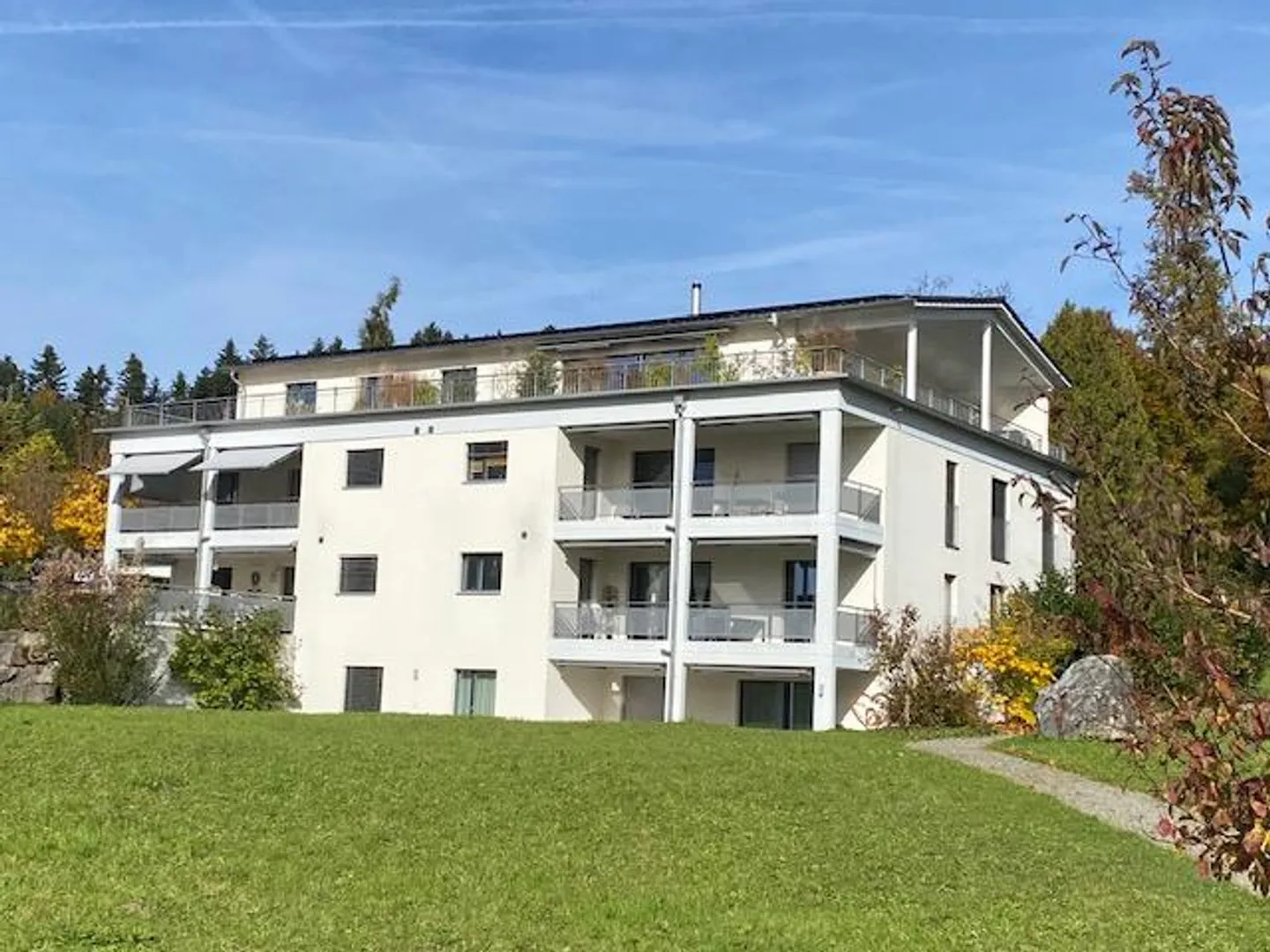 Appartamento 4.5 stanze, tranquillo e centrale - Foto 1 di 12