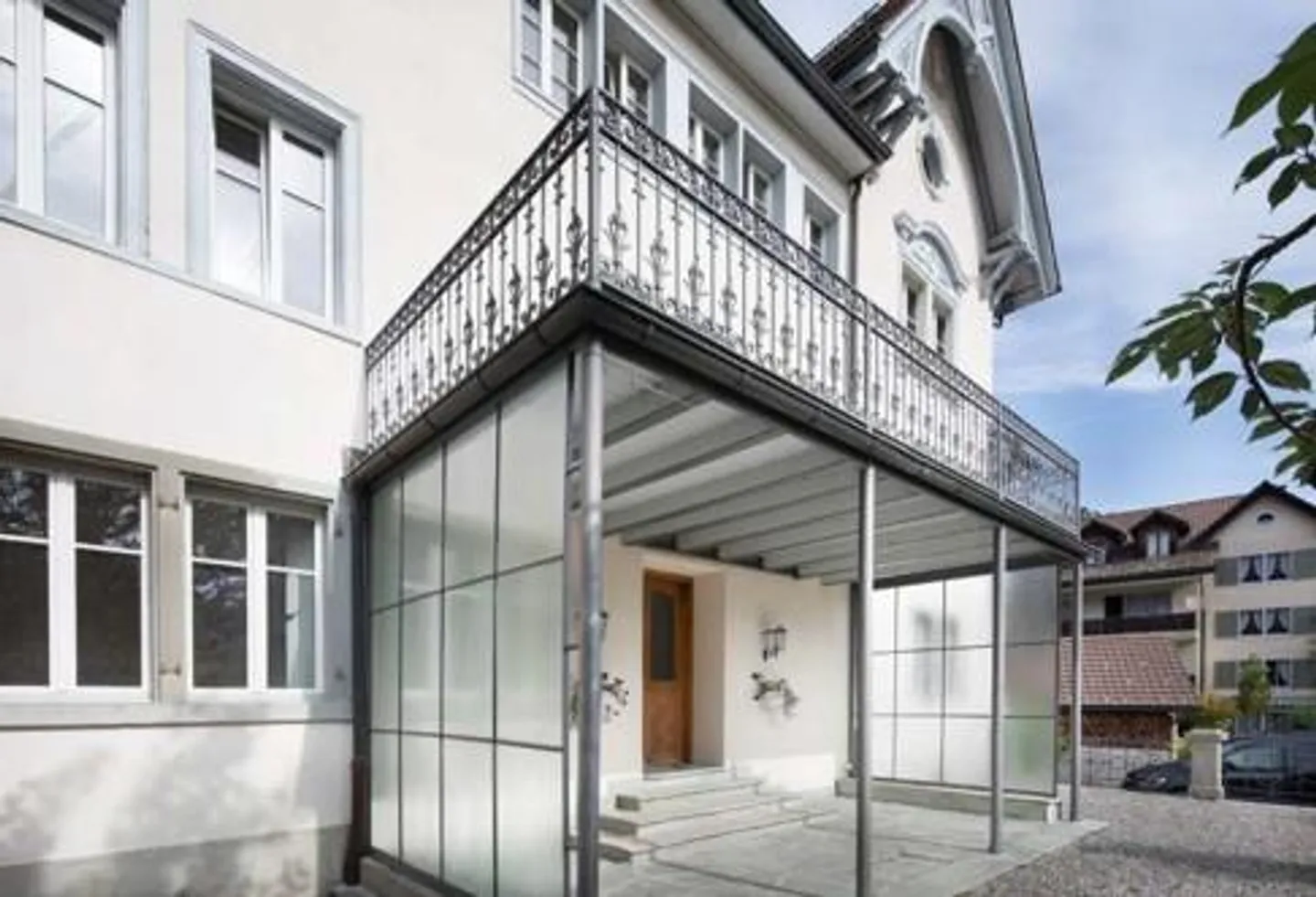 Charming multi-family house in Bauma – Historical old building jewel with top yield - Photo 4 of 12