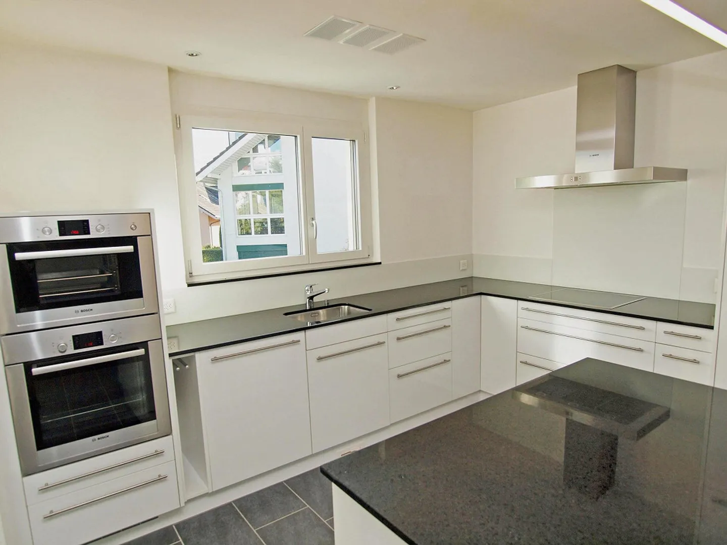 Appartamento 4.5 stanze, tranquillo e centrale - Foto 3 di 12