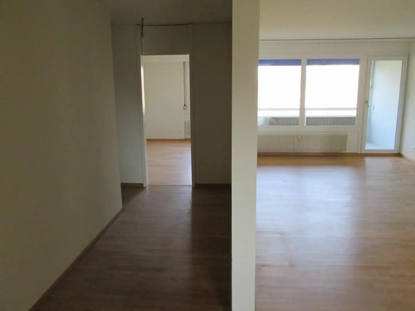 Appartement lumineux de 4,5 pièces à Kleefeld-Ouest - Photo 6 sur 8