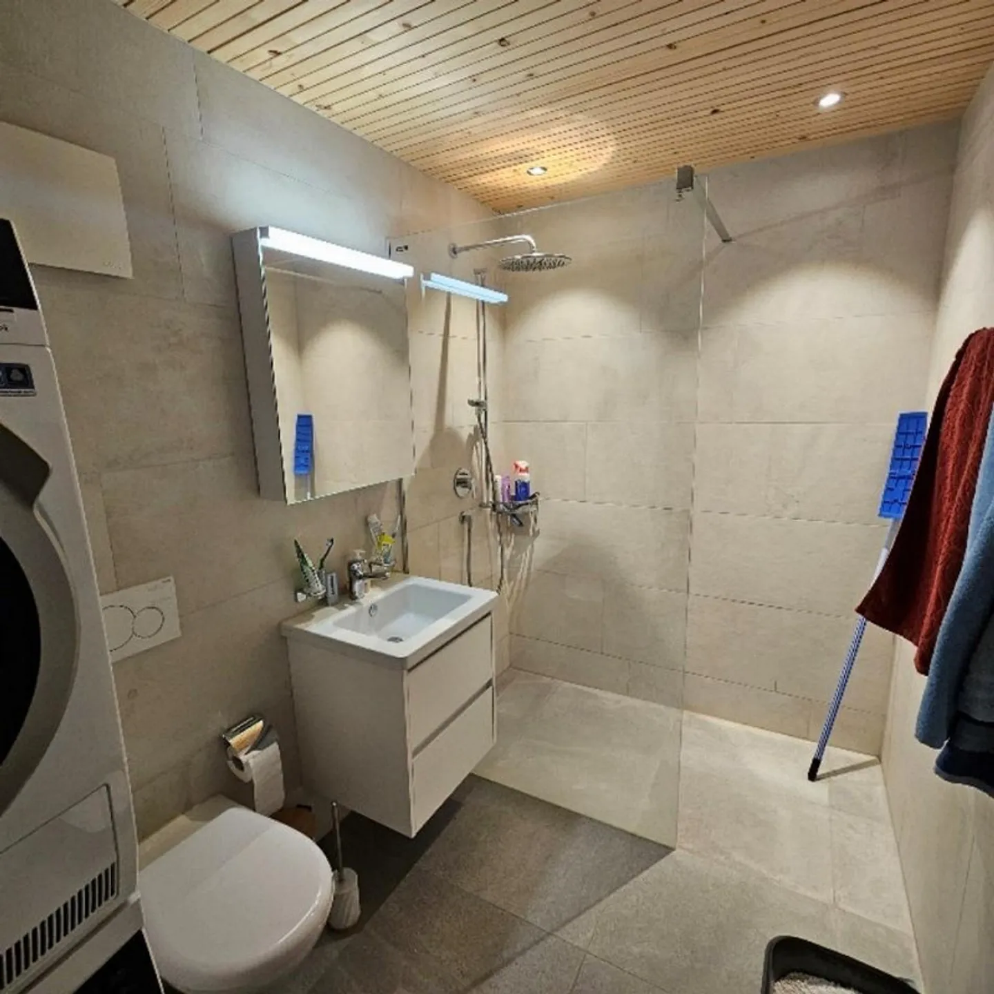 Appartamento in affitto esclusivo e moderno con 4,5 stanze e molti extra - Foto 10 di 16
