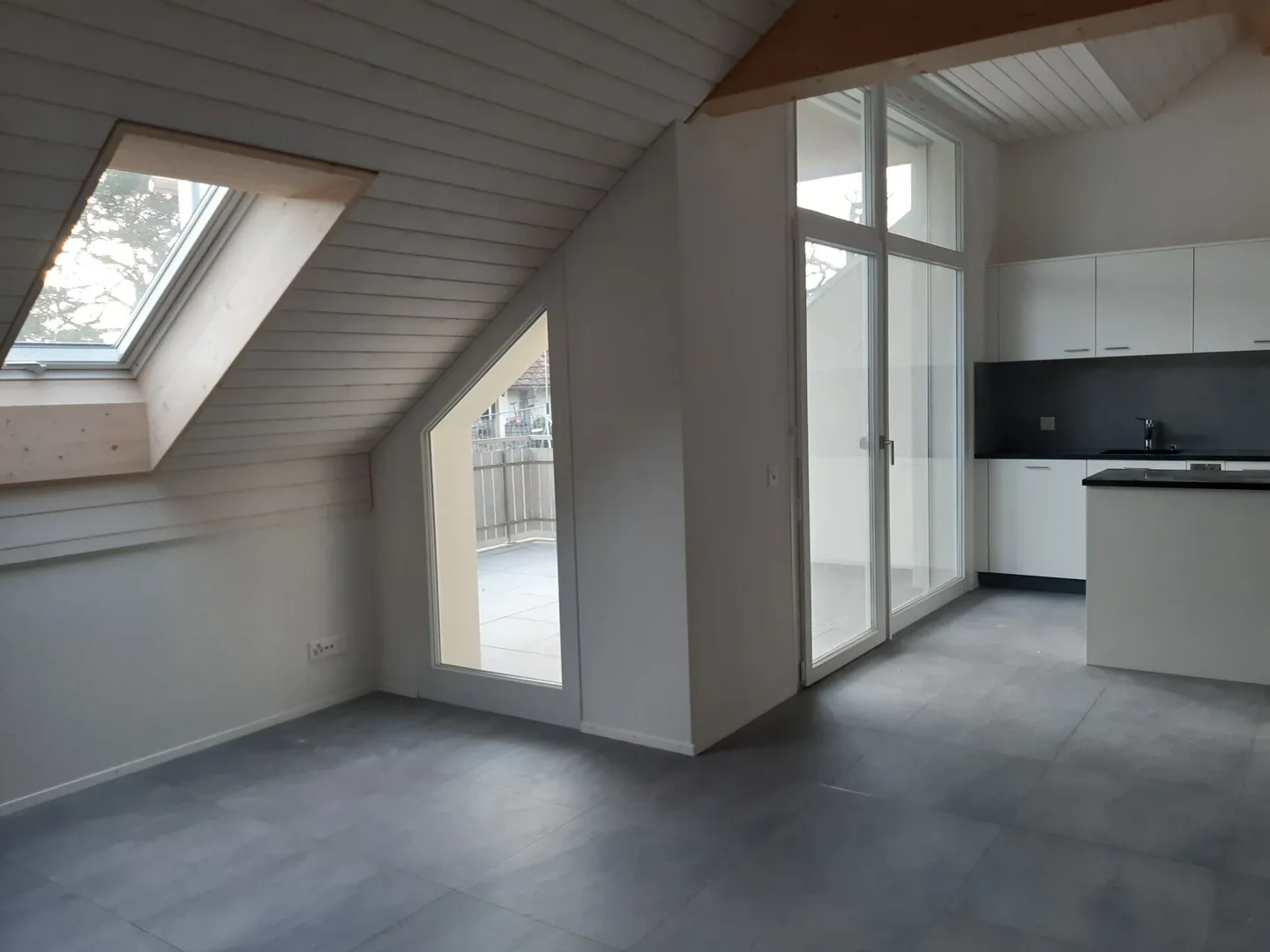 Appartamento in affitto - Foto 3 di 3
