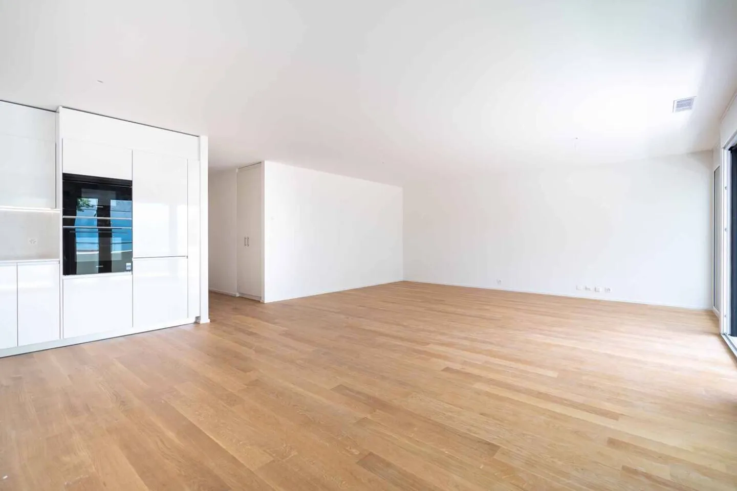 Neue Promotion: 4,5-Zimmer-Penthouse mit Dachterrasse - Foto 4 von 13
