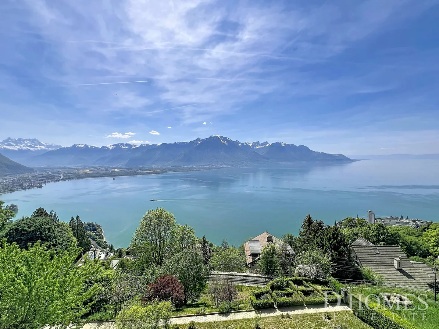 Propriété extraordinaire - Vue panoramique sur le lac et les montagnes - Photo 2 sur 12