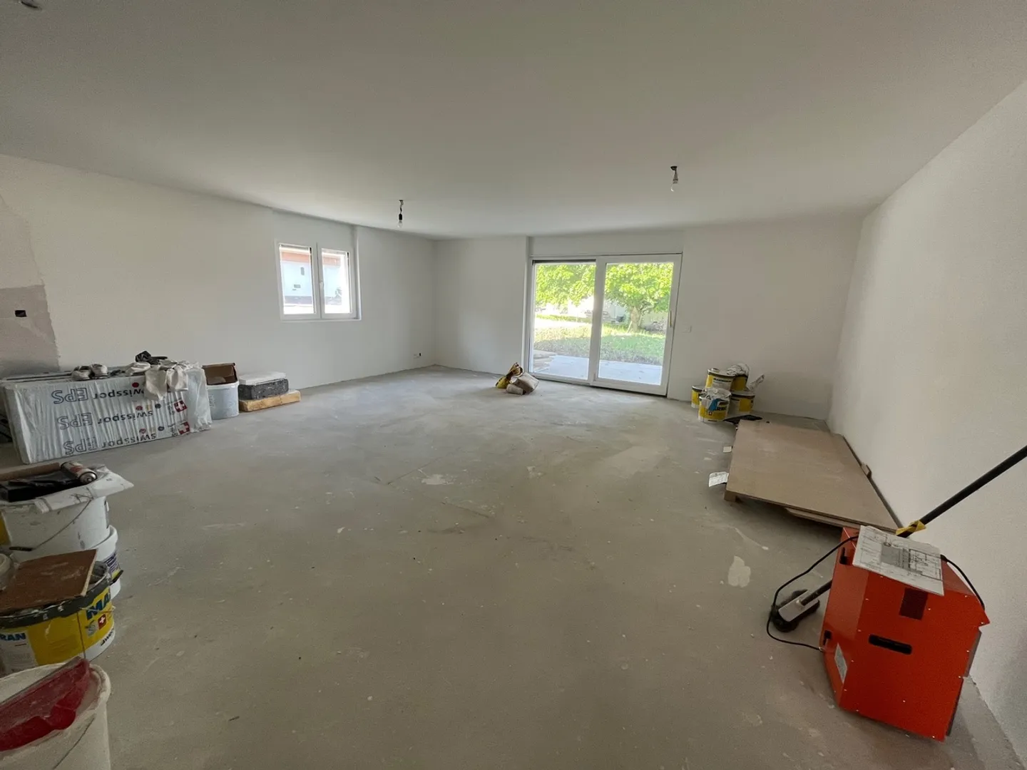 Appartement spacieux au rez-de-chaussée - Photo 2 sur 6