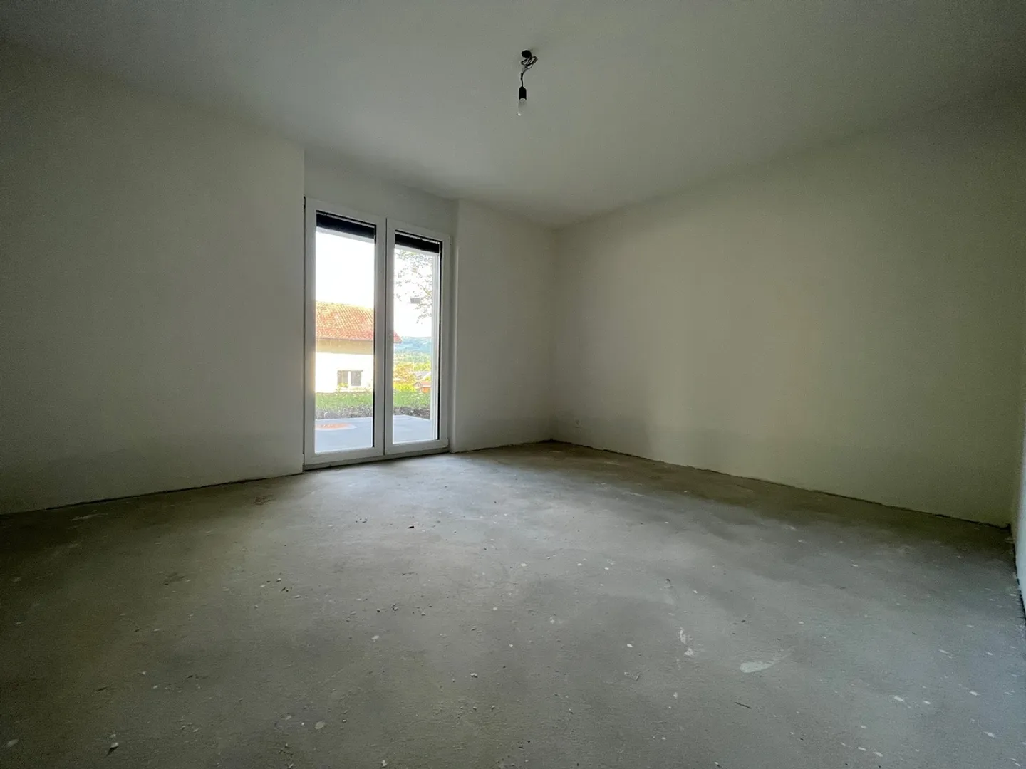 Appartement spacieux au rez-de-chaussée - Photo 3 sur 6