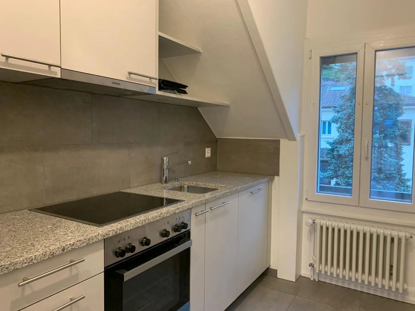 Apartment with 4 rooms on the 2nd floor - Photo 1 of 6