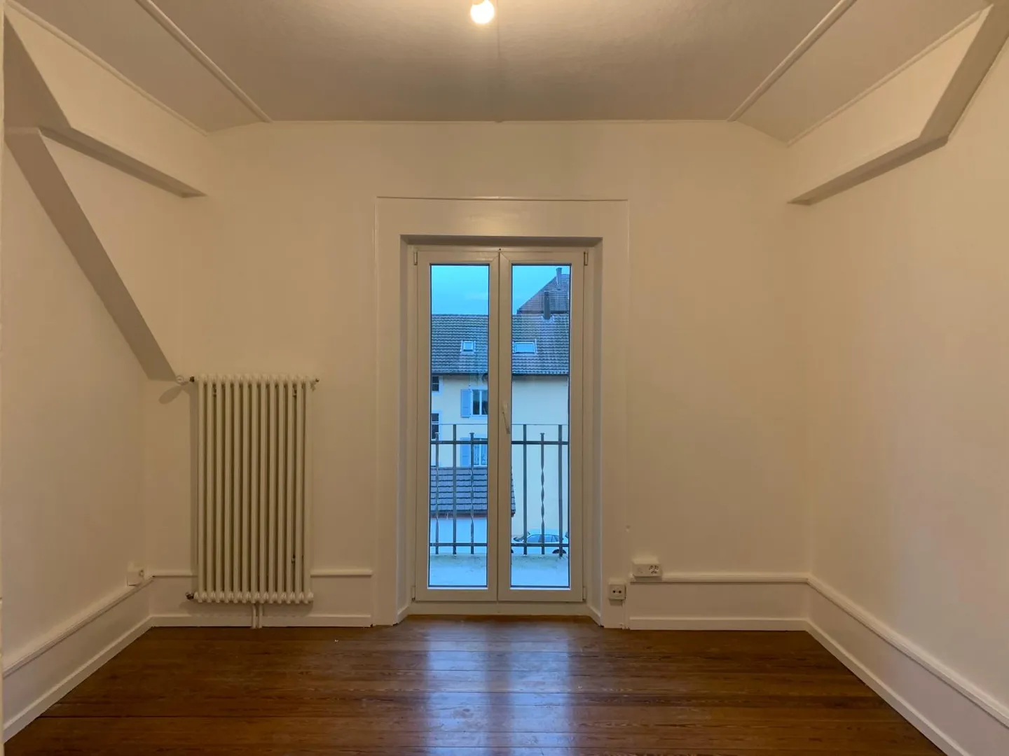 Apartment with 4 rooms on the 2nd floor - Photo 2 of 6