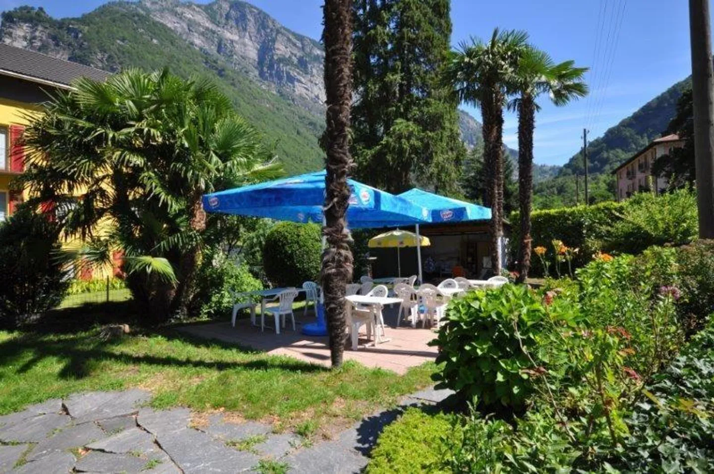 Hotel storico con 18 camere, ristorante e bar, giardino e grande... - Foto 5 di 11