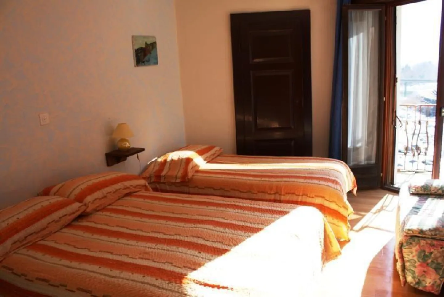 Hotel storico con 18 camere, ristorante e bar, giardino e grande... - Foto 9 di 11