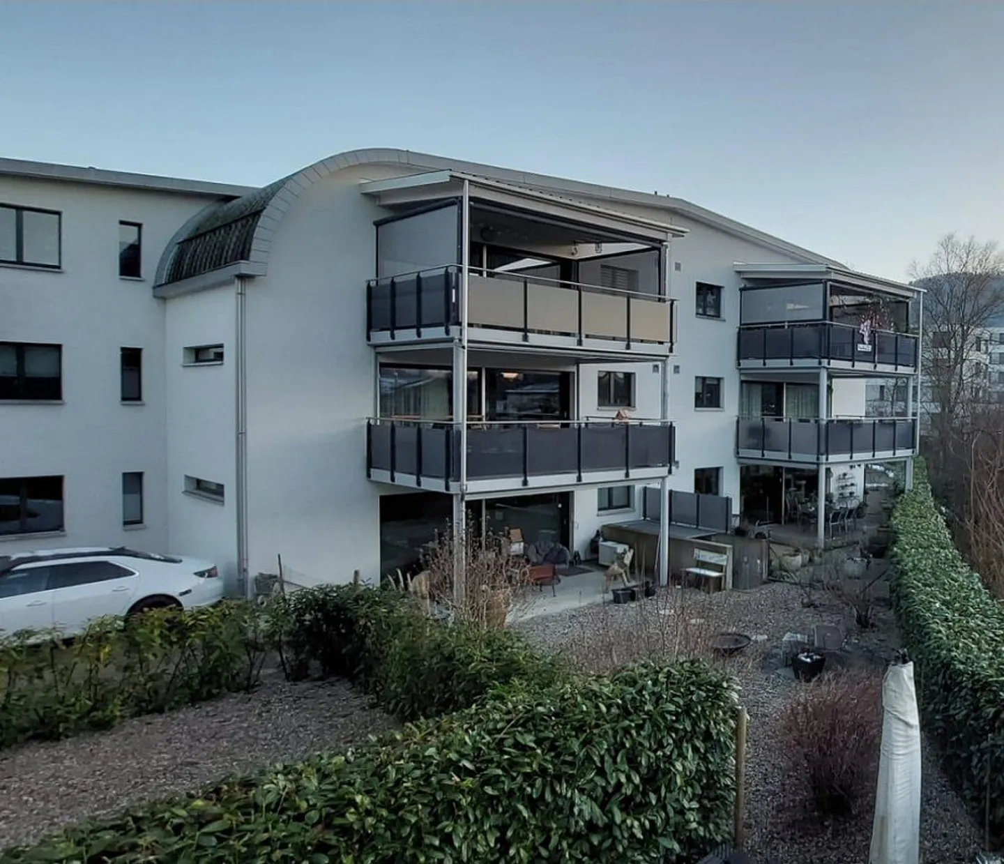 Appartamento 4.5 locali al piano terra con giardino condiviso - Foto 1 di 9