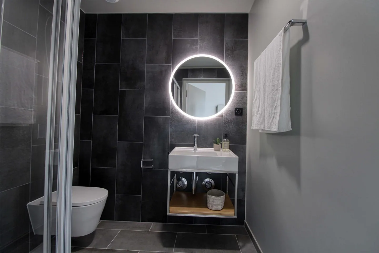 Moderne Co-Living, das Intimität, Arbeit und gemeinsames Leben in Renens vereint - Foto 6 von 31