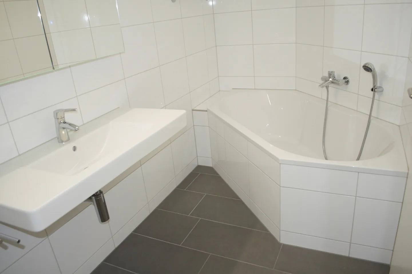 Appartamento 4.5 stanze Minergie in standard di proprietà 105 m², balcone di 27 m² - Foto 7 di 16