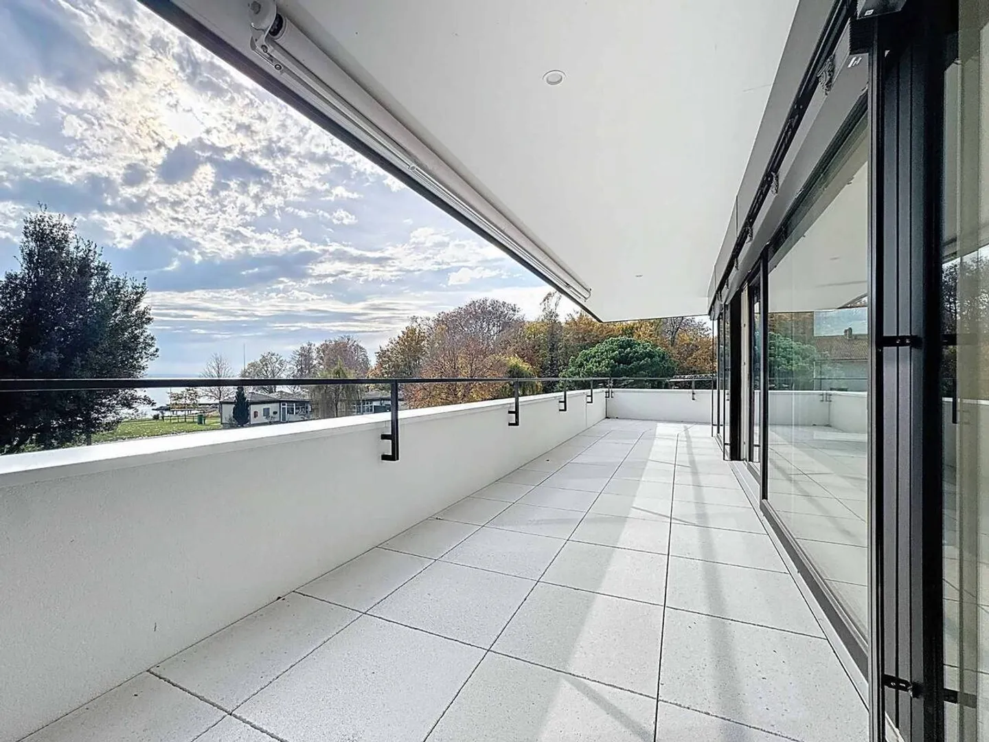 Neue Promotion: 4.5-Zimmer-Wohnung mit überdachtem Balkon - Foto 7 von 13