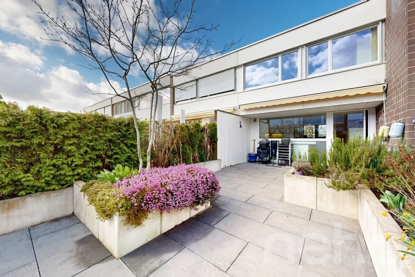 Maison de ville charmante avec jardin - Photo 1 sur 12