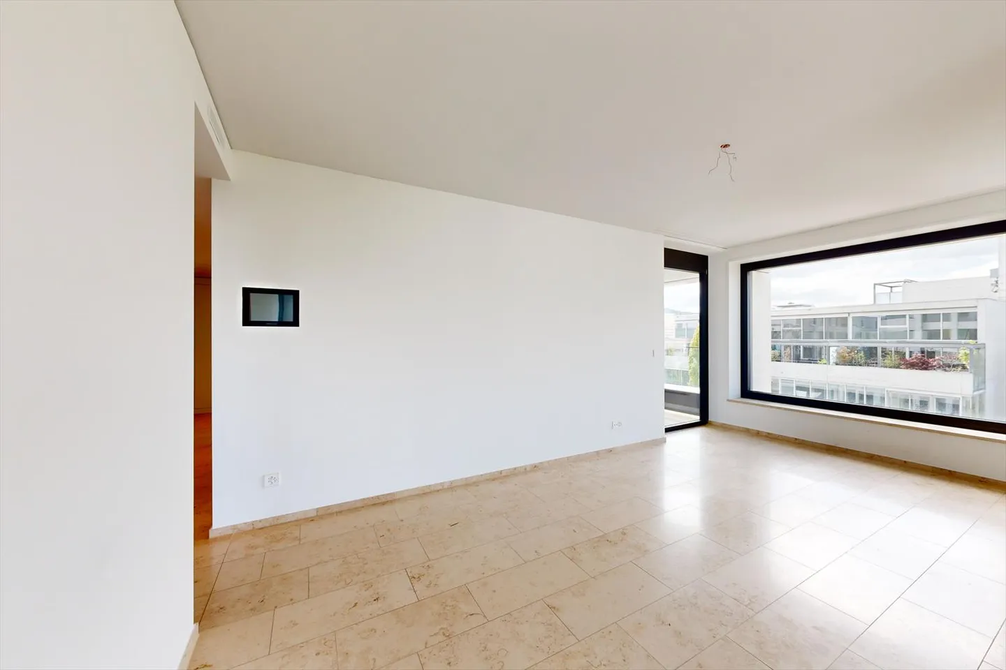 Appartamento in affitto - Foto 2 di 7