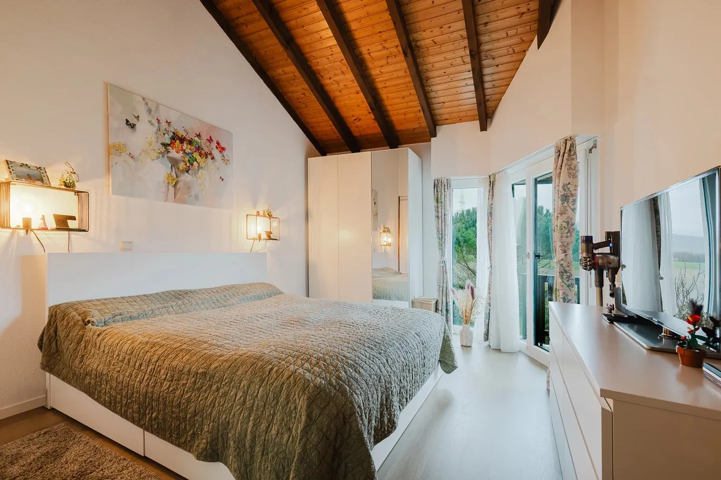 6-room house - Photo 8 of 9