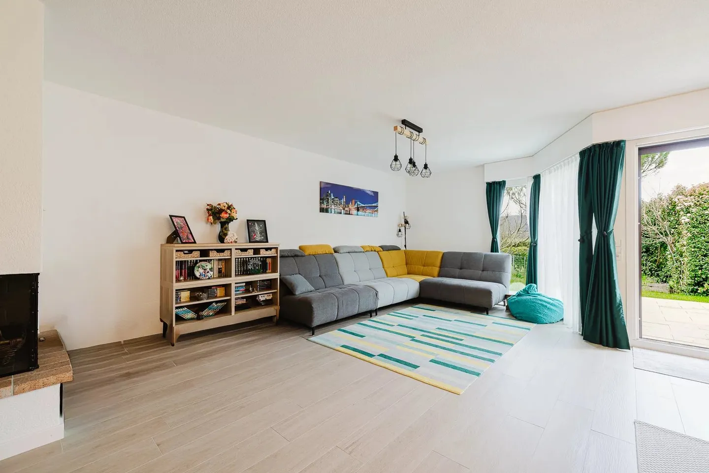 6-room house - Photo 9 of 9