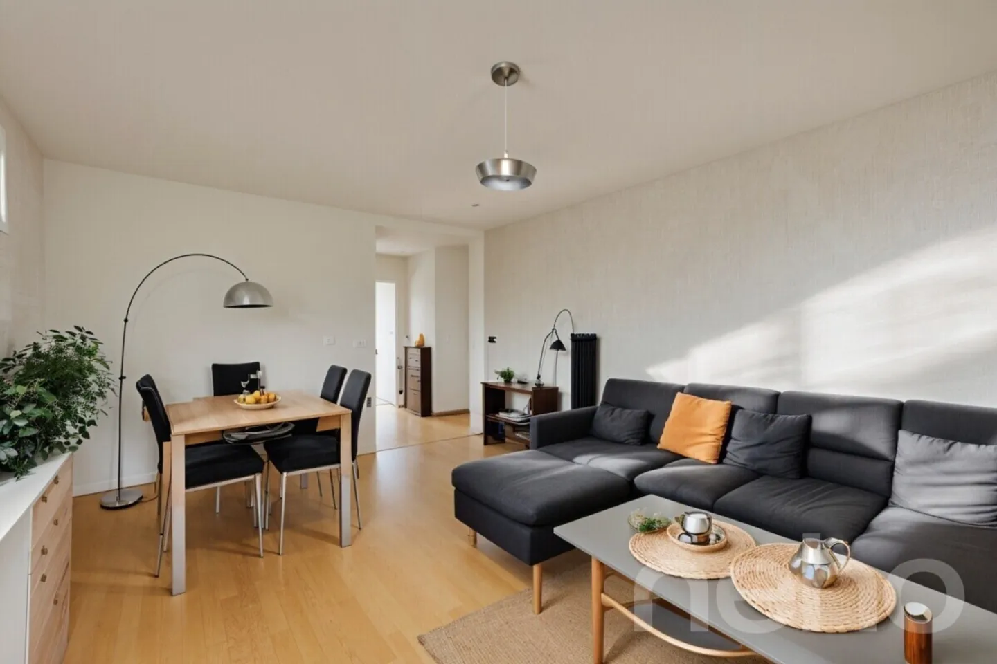 Appartamento di 4,5 locali con 2 balconi completamente ristrutturato! - Foto 2 di 12