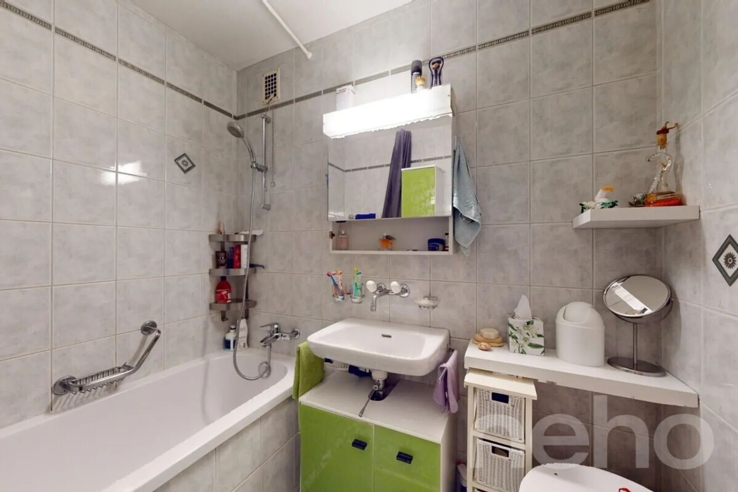 Appartamento di 4,5 locali con 2 balconi completamente ristrutturato! - Foto 10 di 12