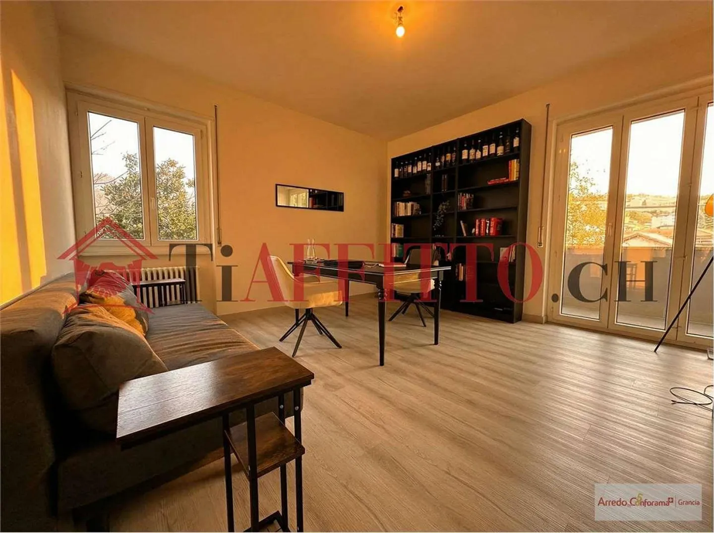 Modern 2.5-room apartment with balcony in Chiasso City - Photo 4 of 8