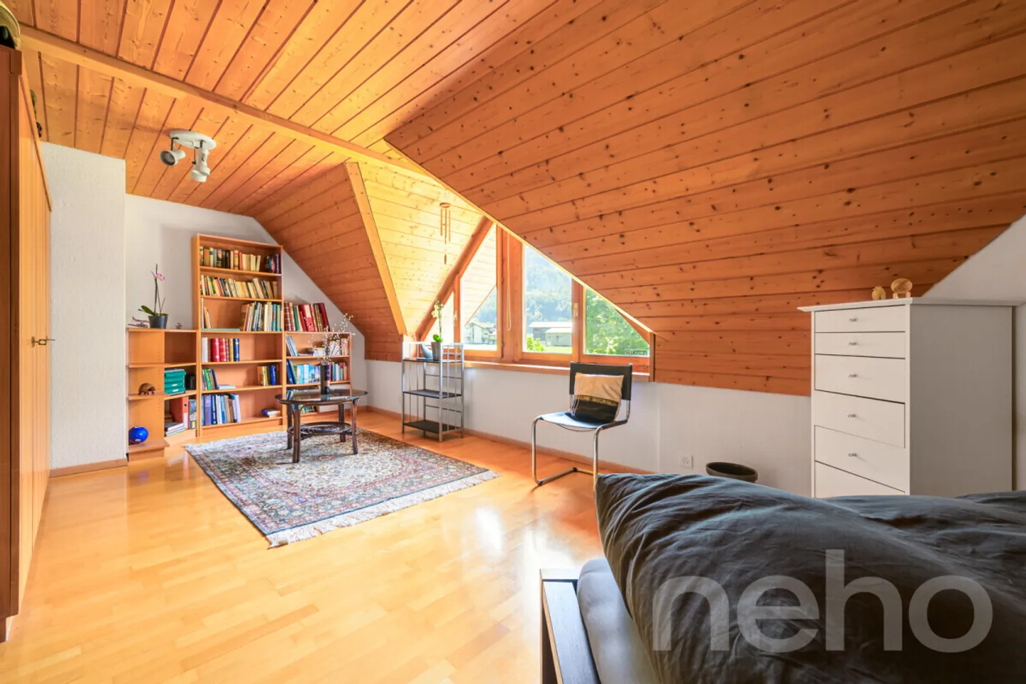 Maison individuelle spacieuse avec pratique intégrée - Photo 5 sur 13