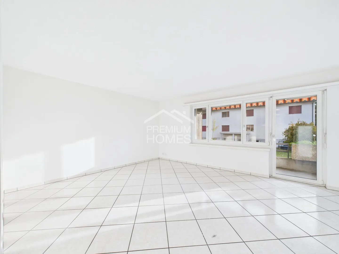 Stylish 3.5-room apartment with potential - bright, modern, Recherswil! - Photo 3 of 13