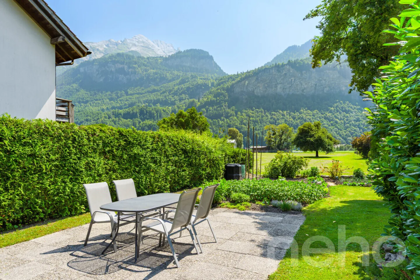 Maison individuelle spacieuse avec pratique intégrée - Photo 10 sur 13