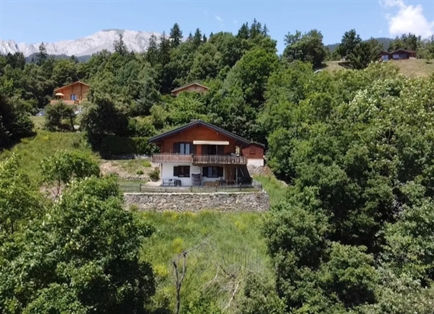 Charmantes Chalet mit Atemberaubendem Blick - Foto 2 von 13