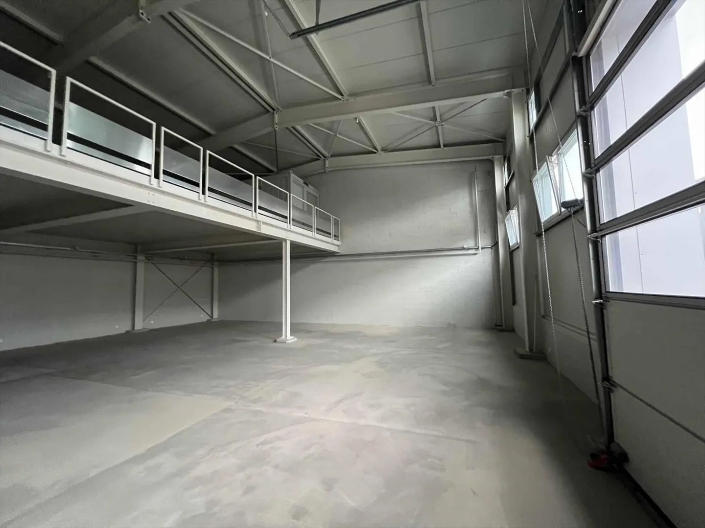 Lager - Foto 2 von 8