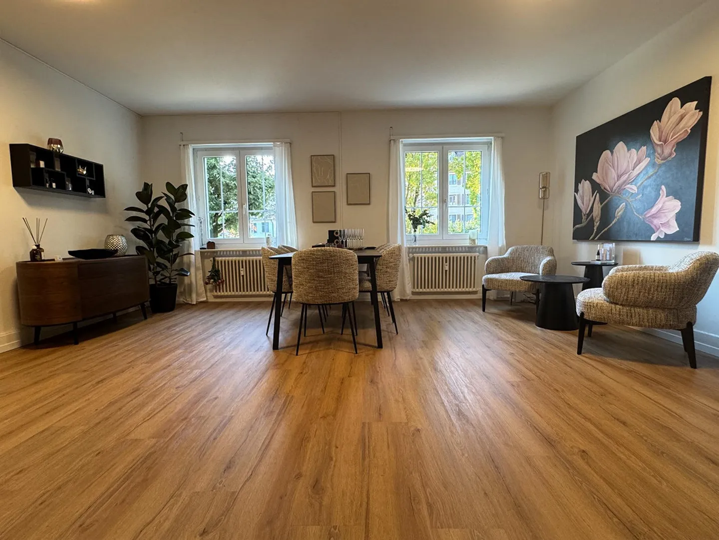 Apartment/Practice/Therapy Room - Photo 2 of 10